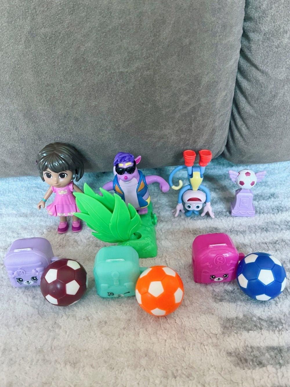Dora the Explorer Soccer Playset ft Boots and Tico, Shopkins